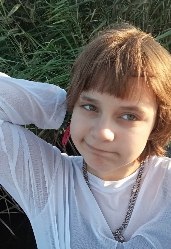 Misuko • 19 • Russia