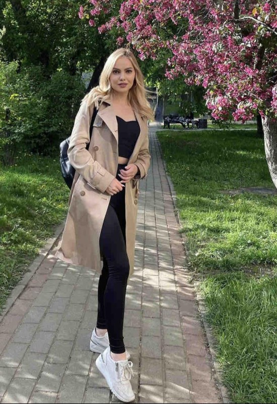 Yuliia • 38 • Ukraine