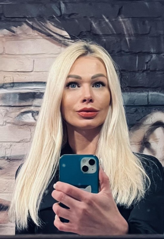 Natali • 39 • Russie