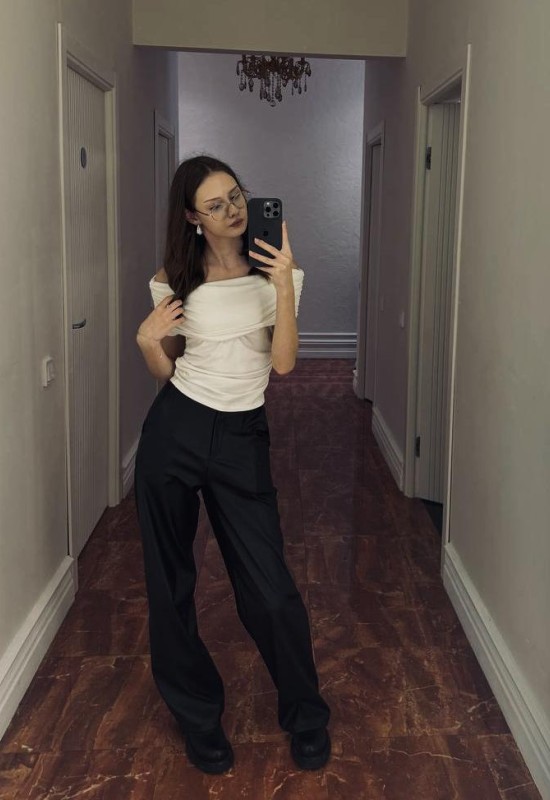 Vasilisa • 19 • Russia