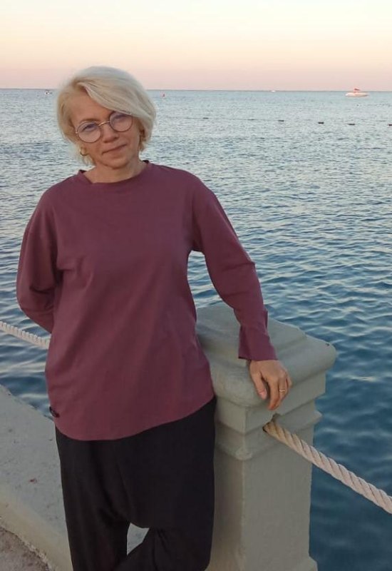 Ekaterina • 55 • Turquie