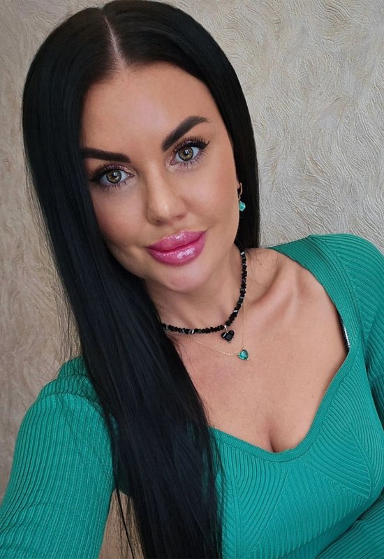 Yulia  • 38 • Moldavie