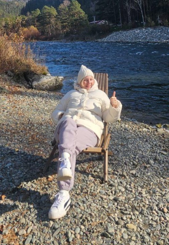 Anna • 49 • Russie