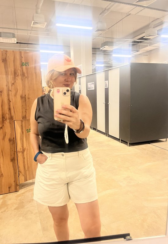 Anna • 49 • Russie