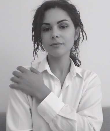 Leila, 38