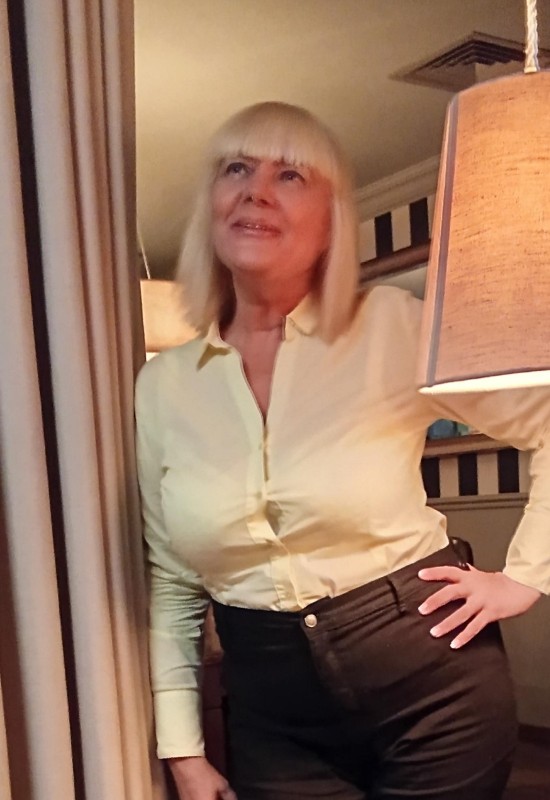 Nickie • 50 • Russie