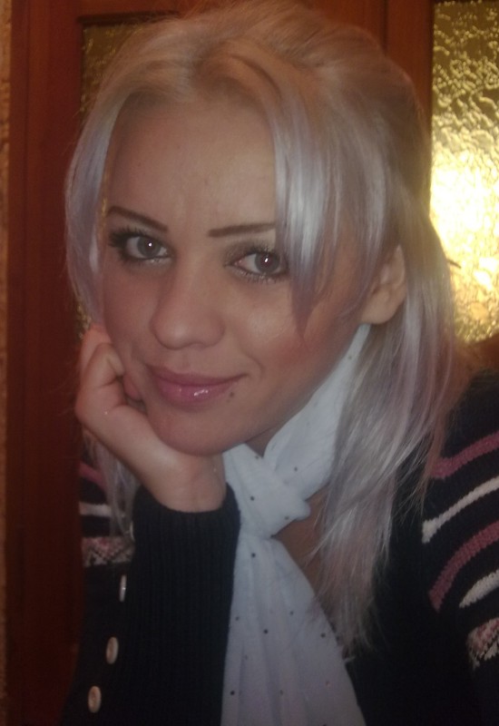 Elena • 40 • Україна