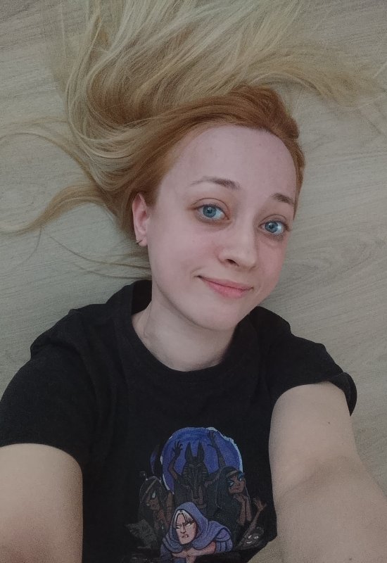 Kseniya • 33 • Russie