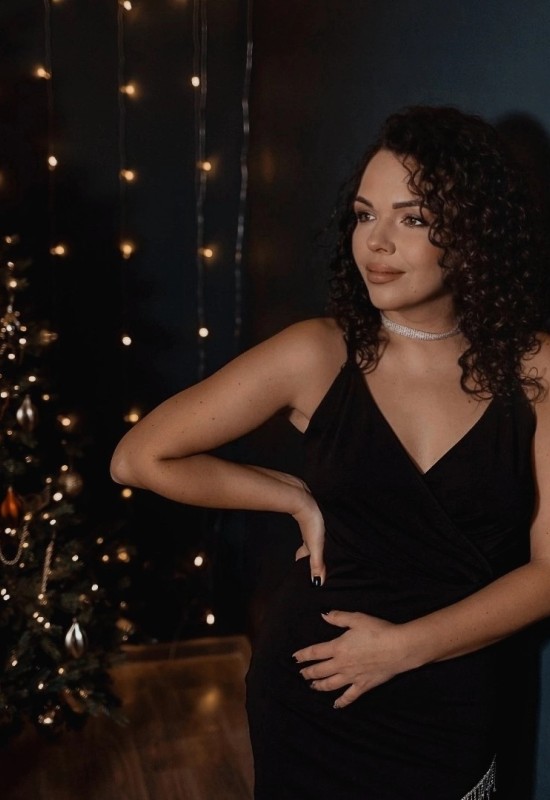 Yulia • 39 • Russia