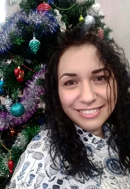 Oksana • 39 • Ukraine 🇺🇦