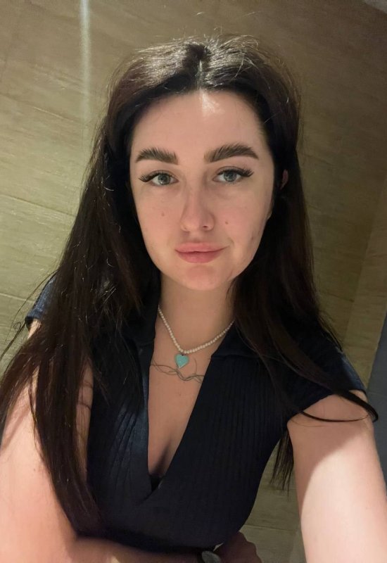 Anna • 27 • Ukraine