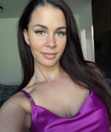 Natalia, 41