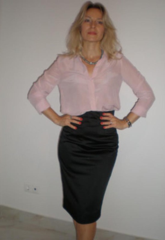 Lana • 45 • Russie