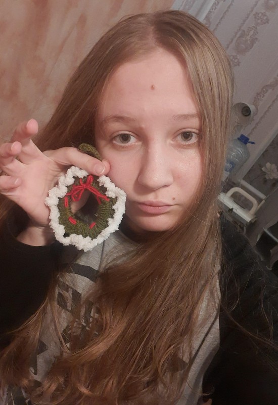 Tasha • 18 • Russie