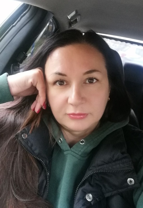 Nadejda • 44 • Russia