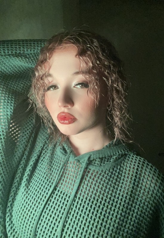 Diana • 19 • Russie