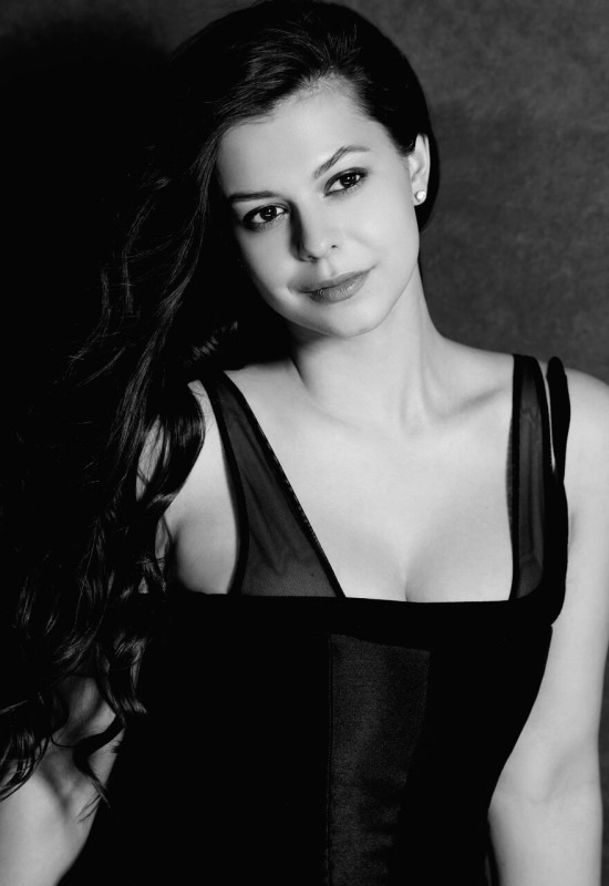 Veronika • 30 • Ukraine