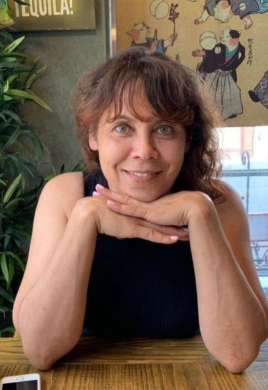 Irina • 58 • Russie