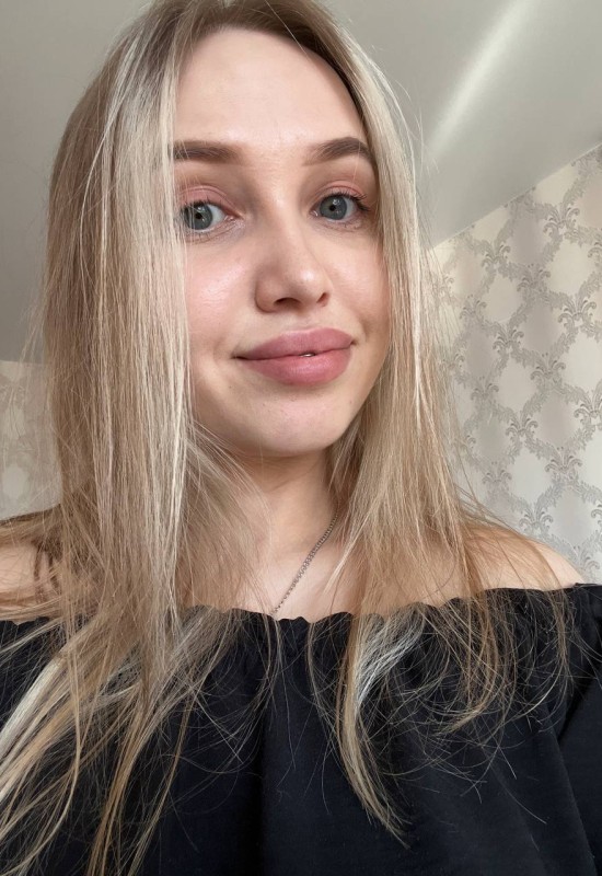 Maria • 30 • Russia