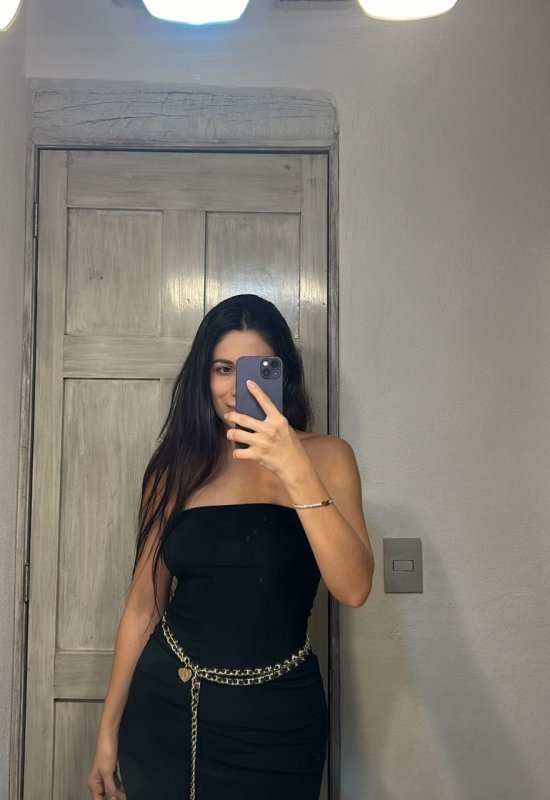 Natalia • 38 • France
