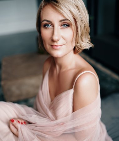 Anna, 47