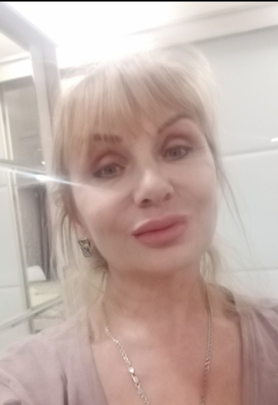 Natalia • 62 • Russie