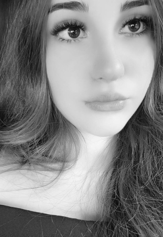 Martine • 21 • Росія