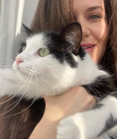 Marina, 43