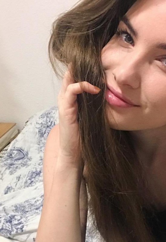 Tanya • 30 • Ukraine