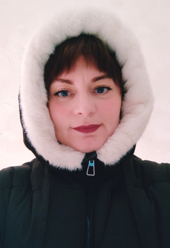 Angelina • 44 • Russia