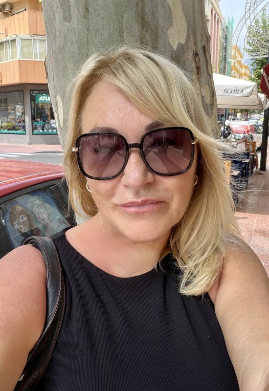 Natalia • 62 • Russie
