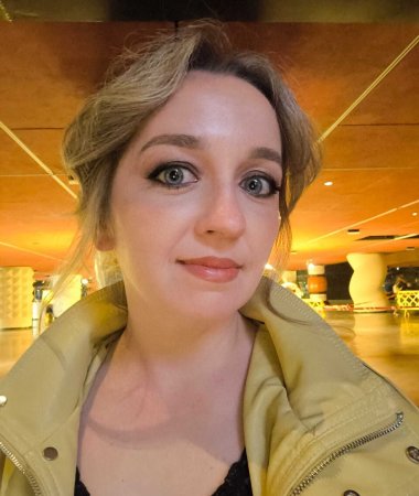 Ekaterina, 40