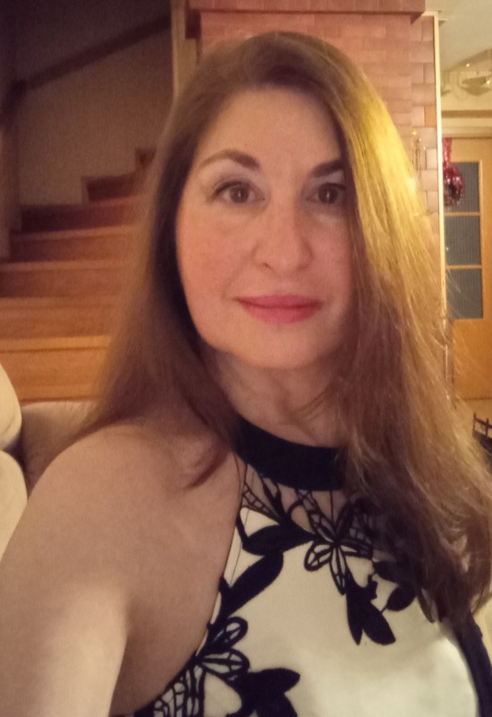 Dina • 52 • Росія