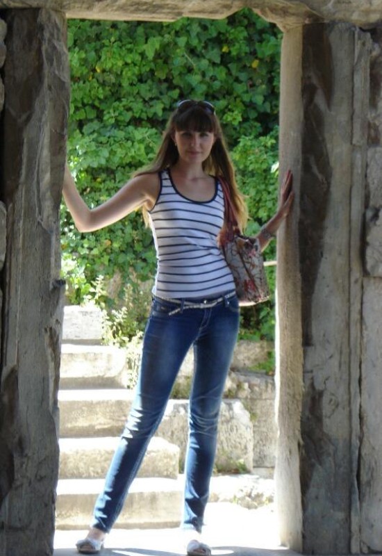 Elena • 46 • Russie