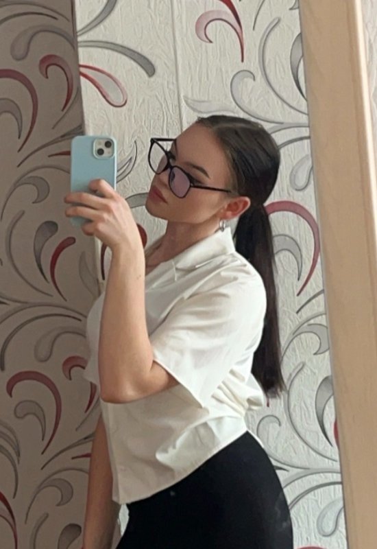 Angelina • 18 • Russia