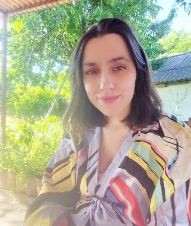 Oksana, 39