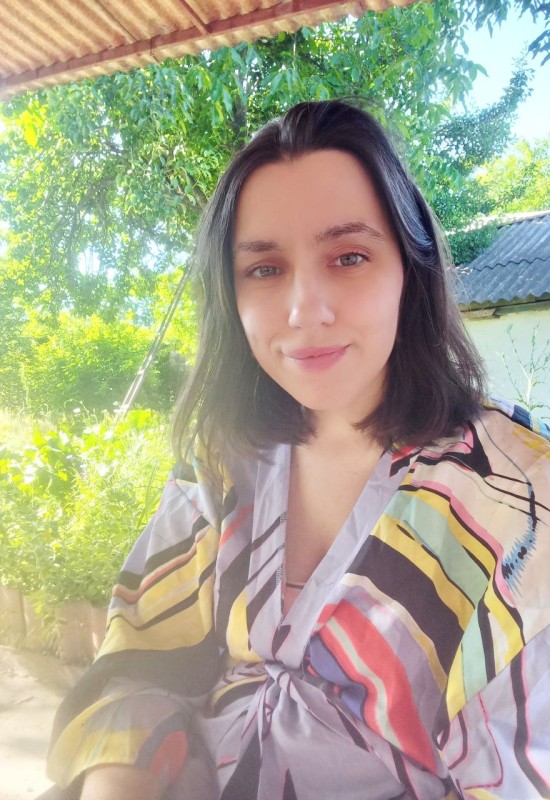 Oksana • 38 • Ukraine 🇺🇦