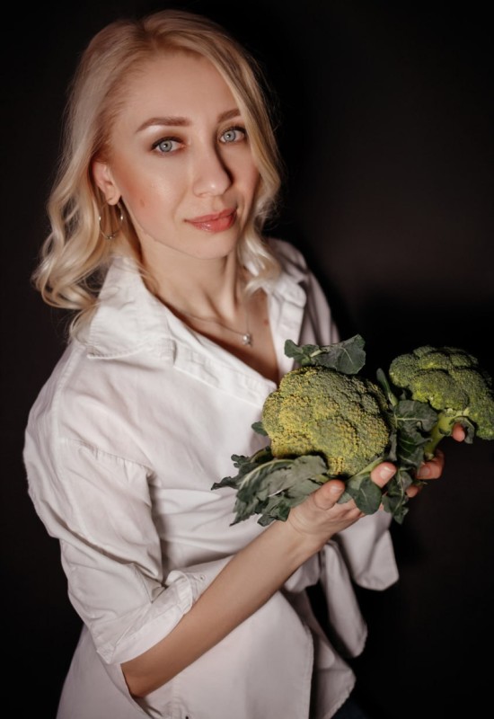 Katerina • 44 • Ukraine 🇺🇦