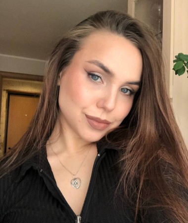 Maryna, 30