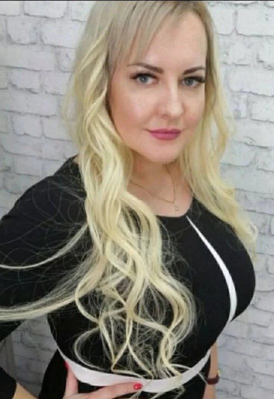 Valya • 40 • Russia
