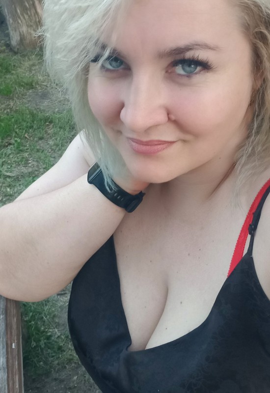 Katia • 38 • Білорусь