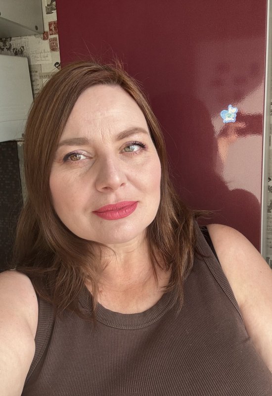 Yuliya • 40 • Russia