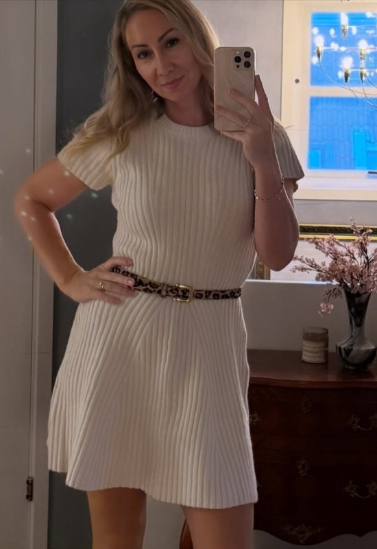 Natalya • 49 • Росія