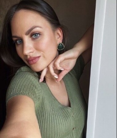 Veronicka, 41