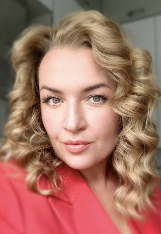 Nataliya • 42 • Russia