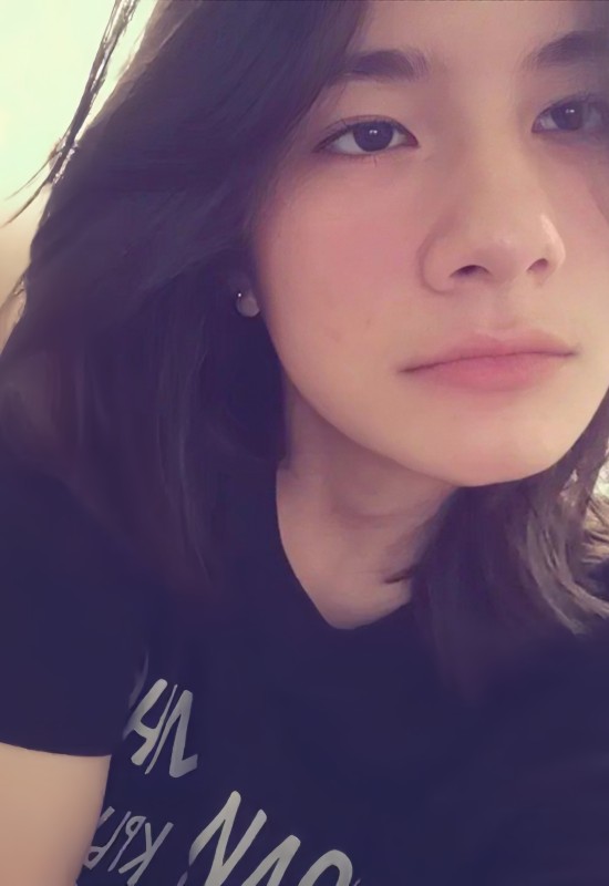 Gulya • 18 • Russie