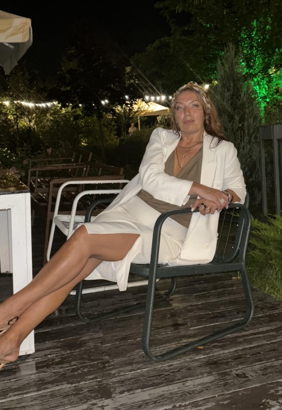 Vera  • 49 • Russia