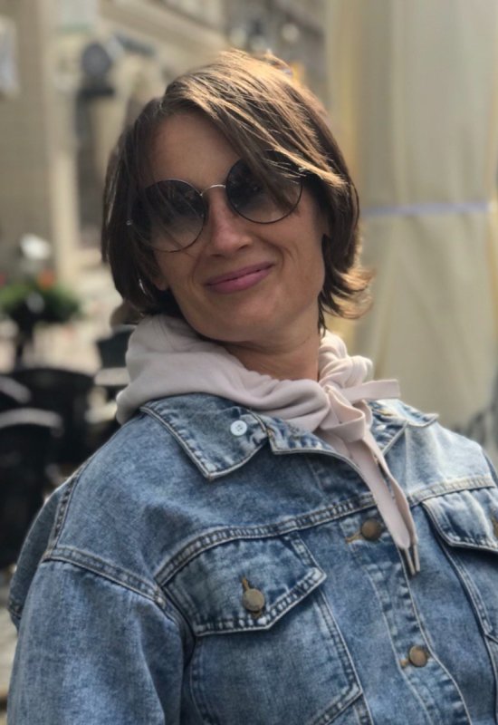 Svetlana • 50 • Ukraine