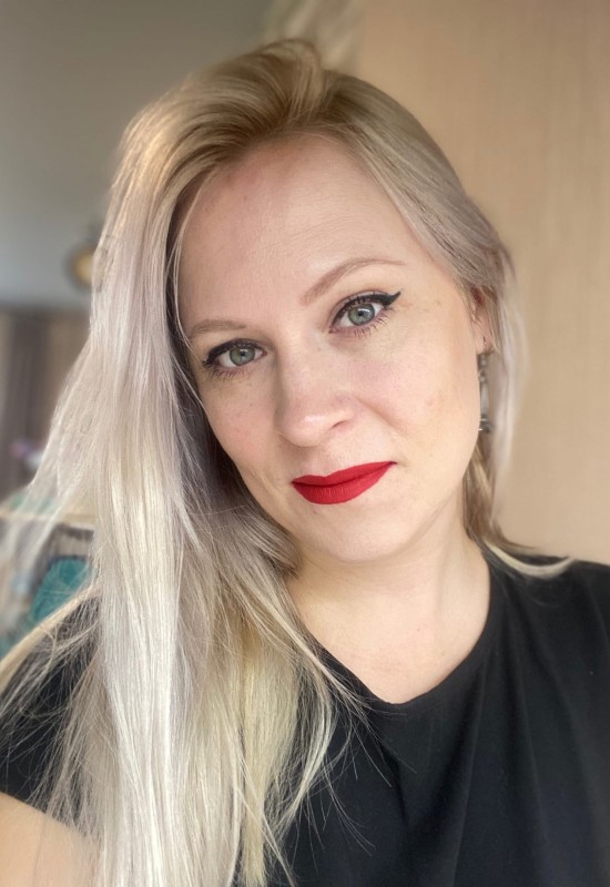 Anastasiya • 46 • Russia