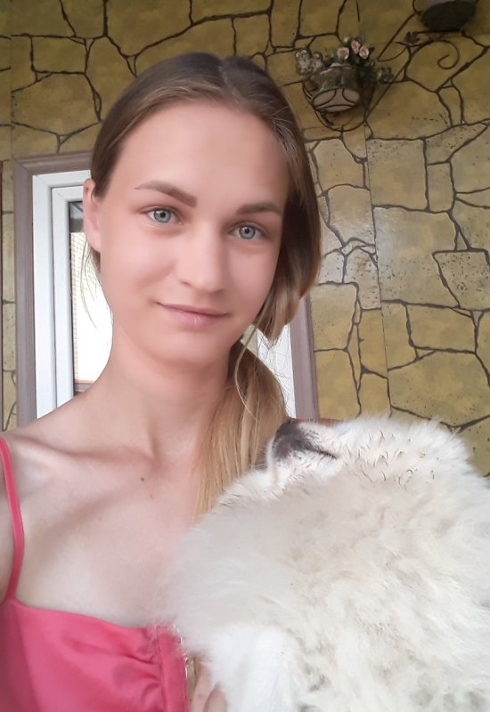 Maria • 33 • Germany